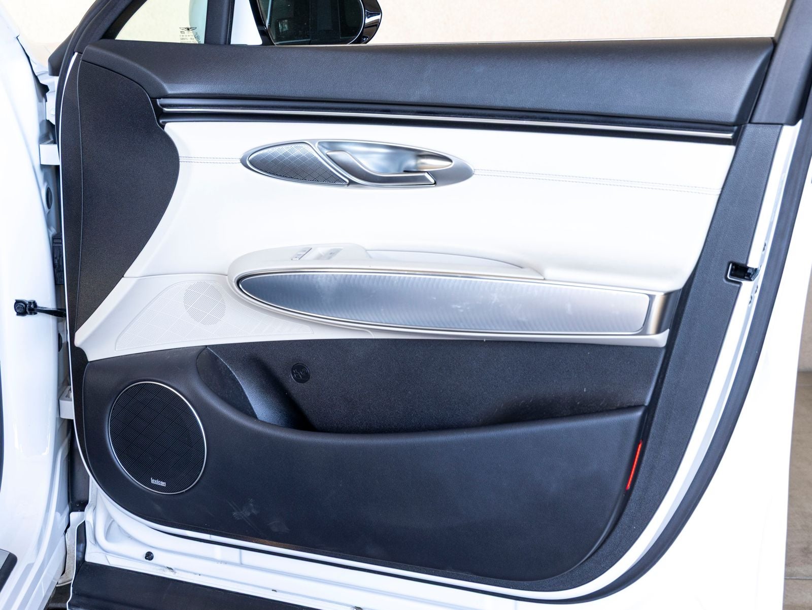 2022 Genesis GV70 2.5T Select