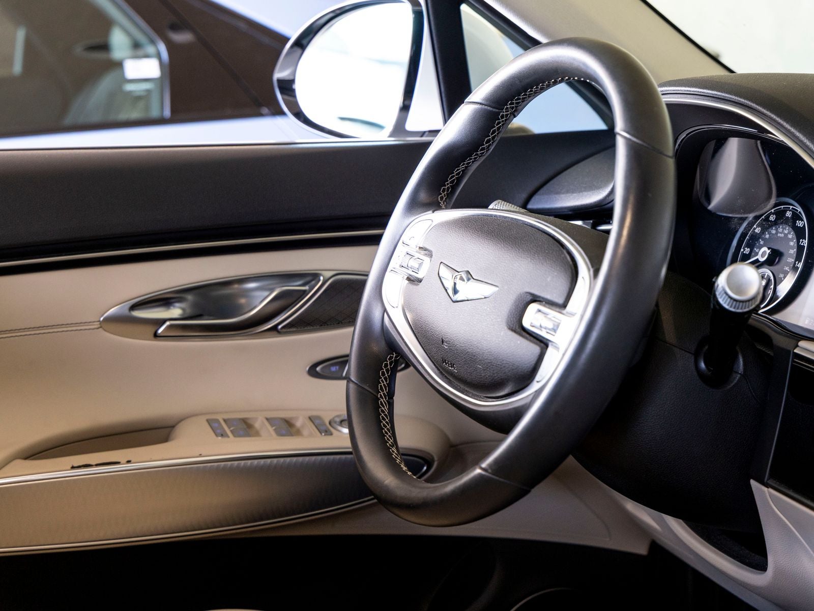 2022 Genesis GV70 2.5T Select