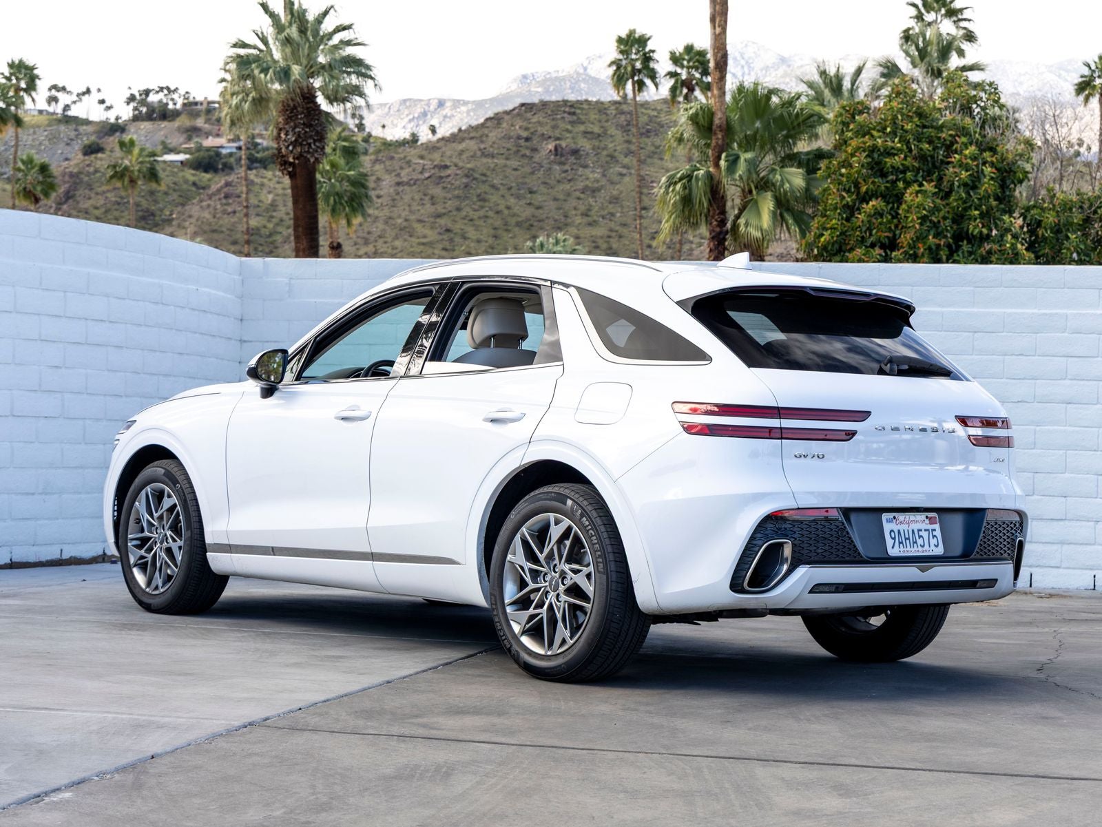 2022 Genesis GV70 2.5T Select