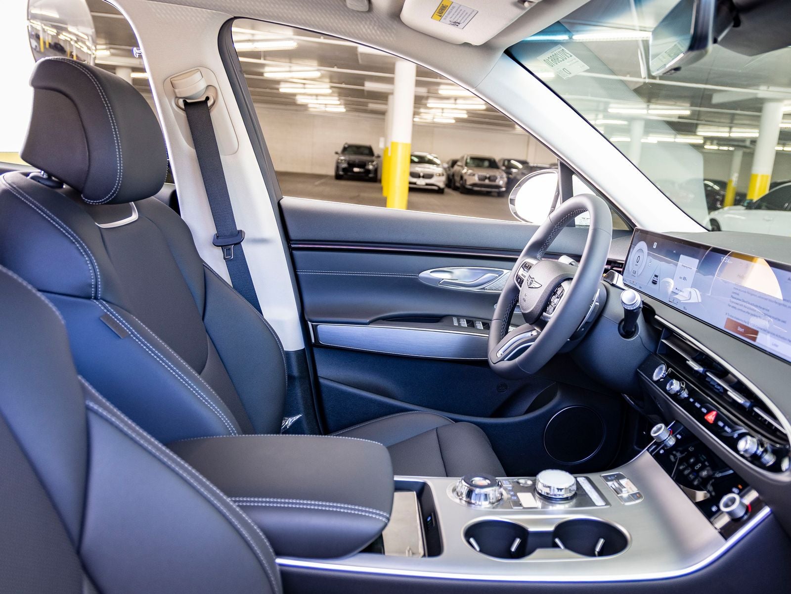 2027 Genesis GV70 2.5T Select