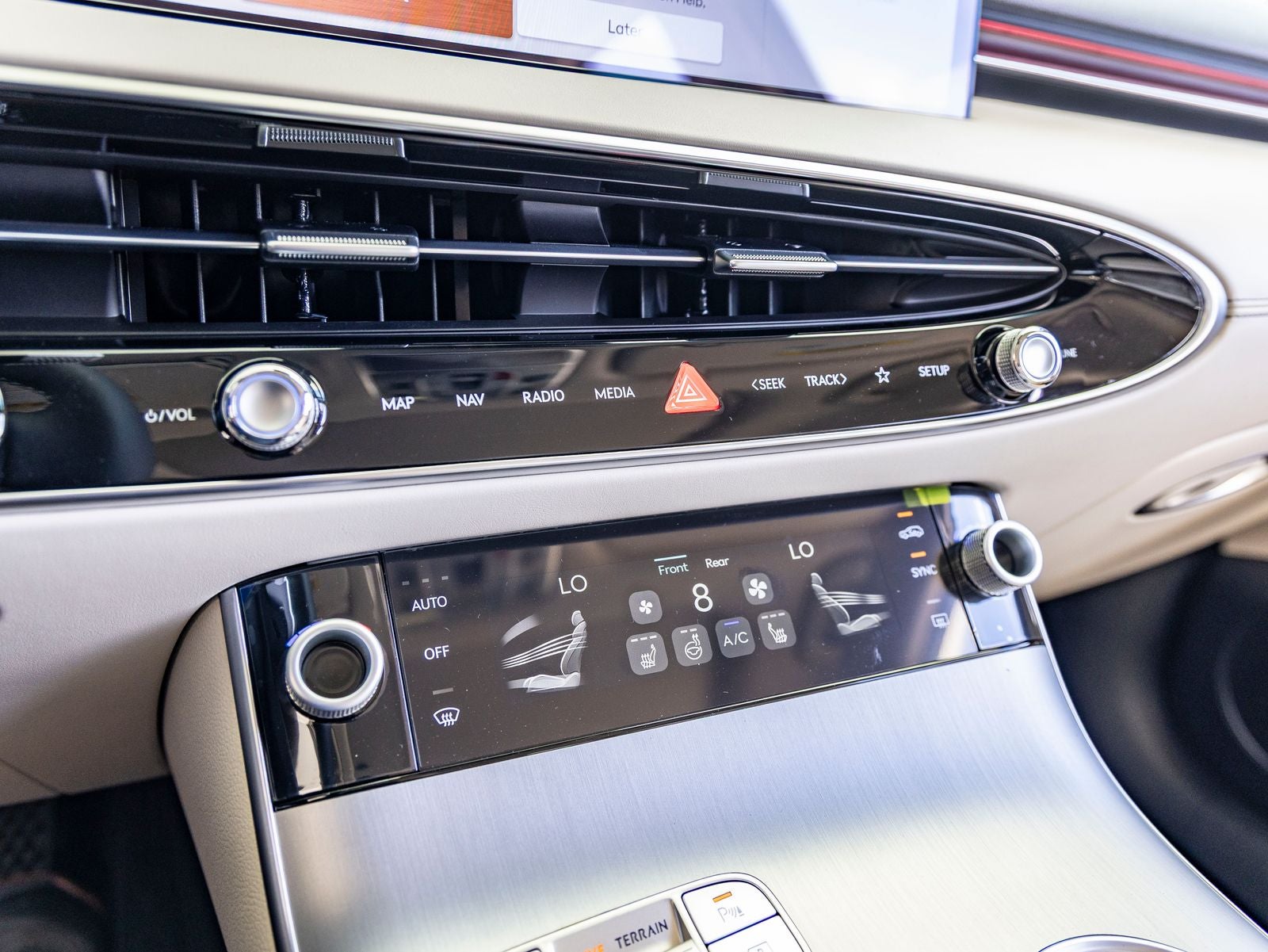 2027 Genesis GV70 2.5T Select