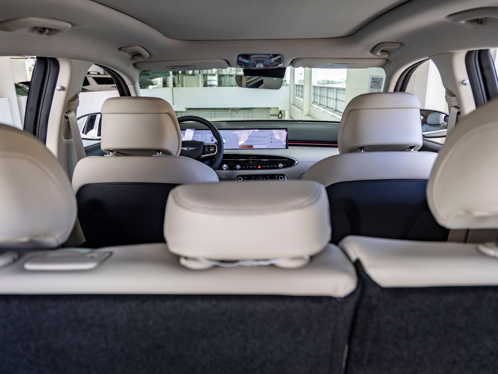 2027 Genesis GV70 2.5T Select
