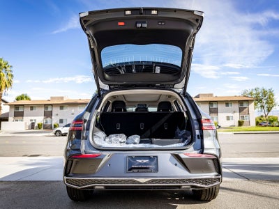 2027 Genesis GV70 2.5T Select