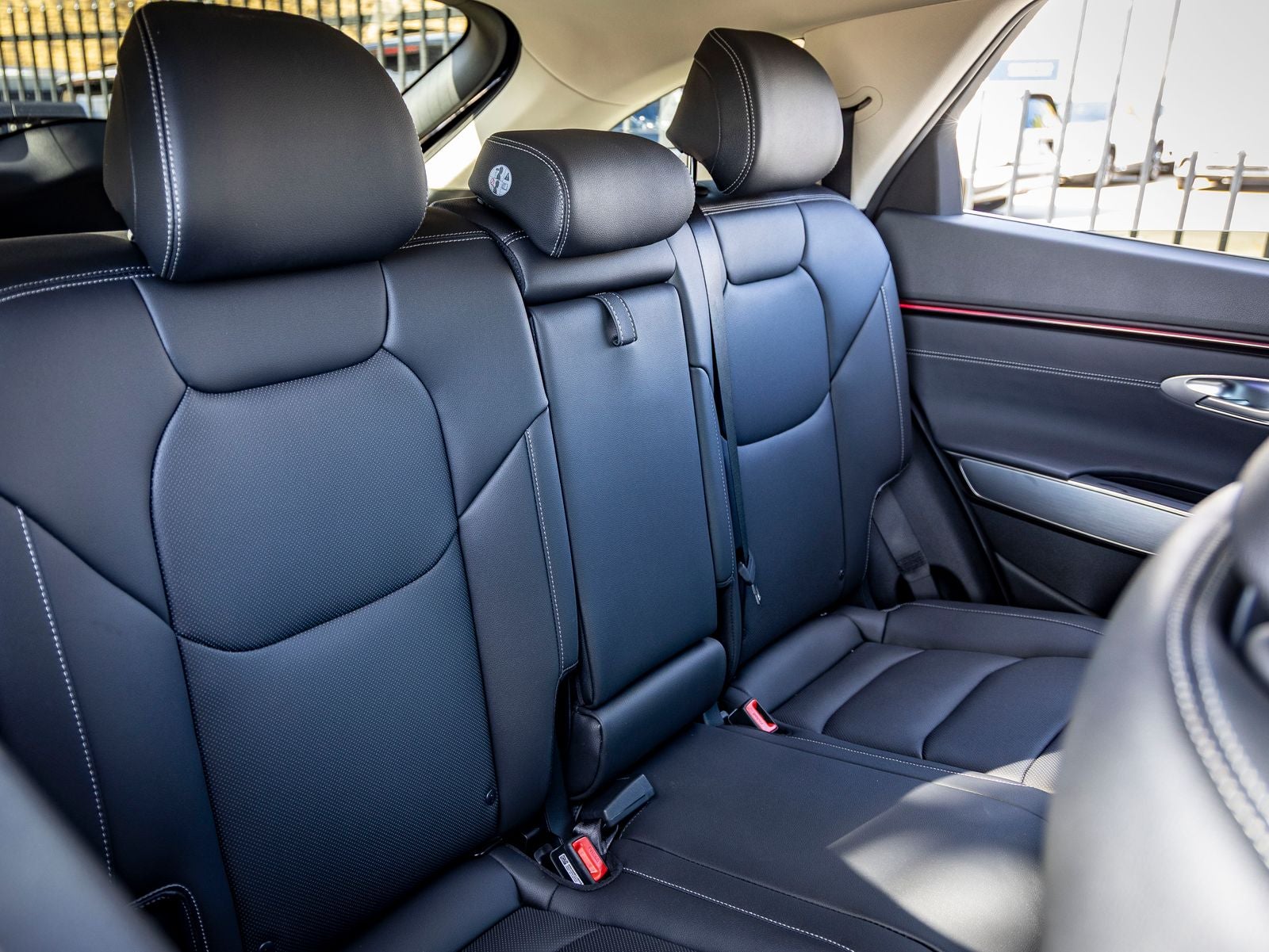 2027 Genesis GV70 2.5T Select