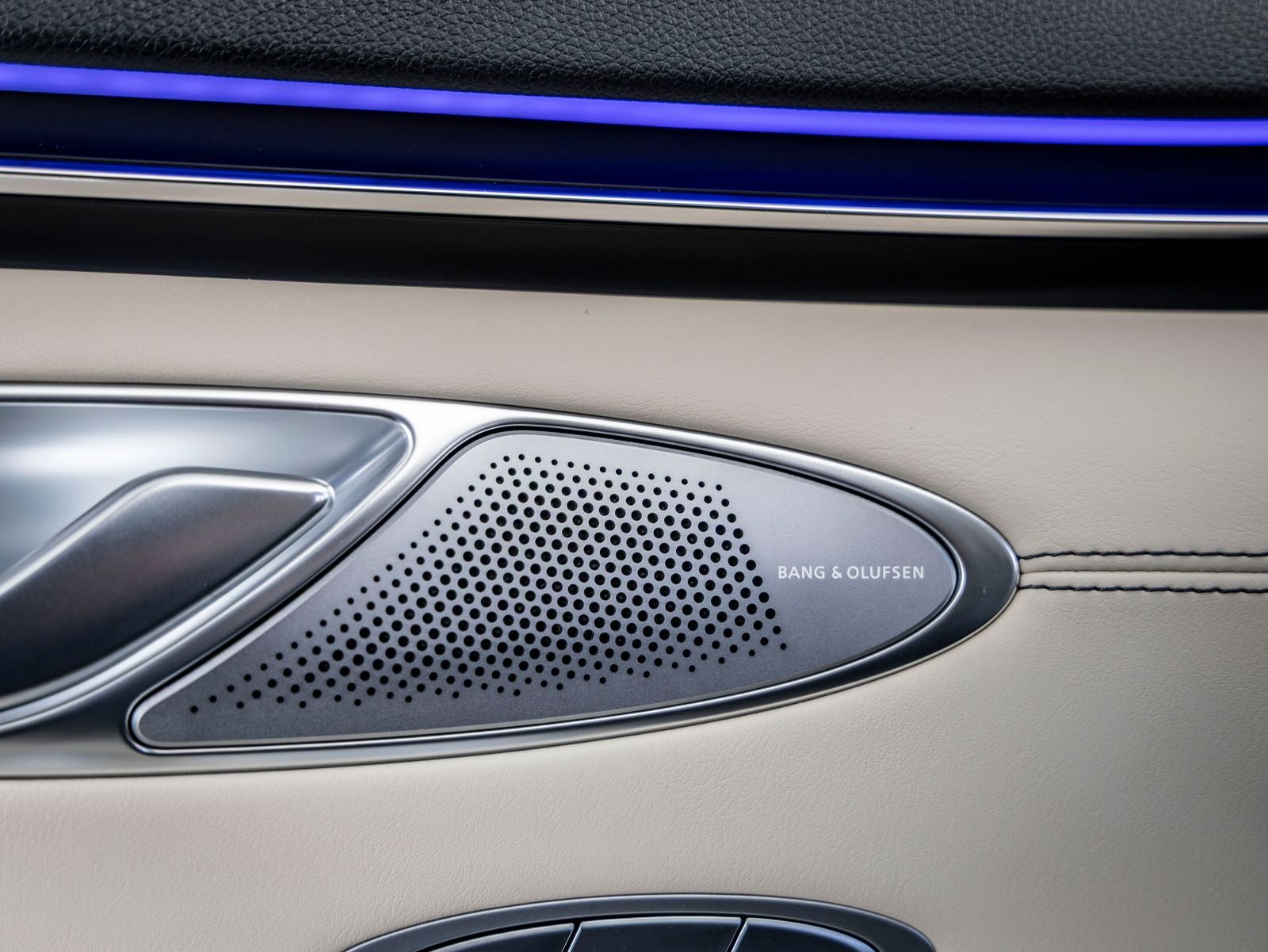 2027 Genesis GV70 2.5T Advanced
