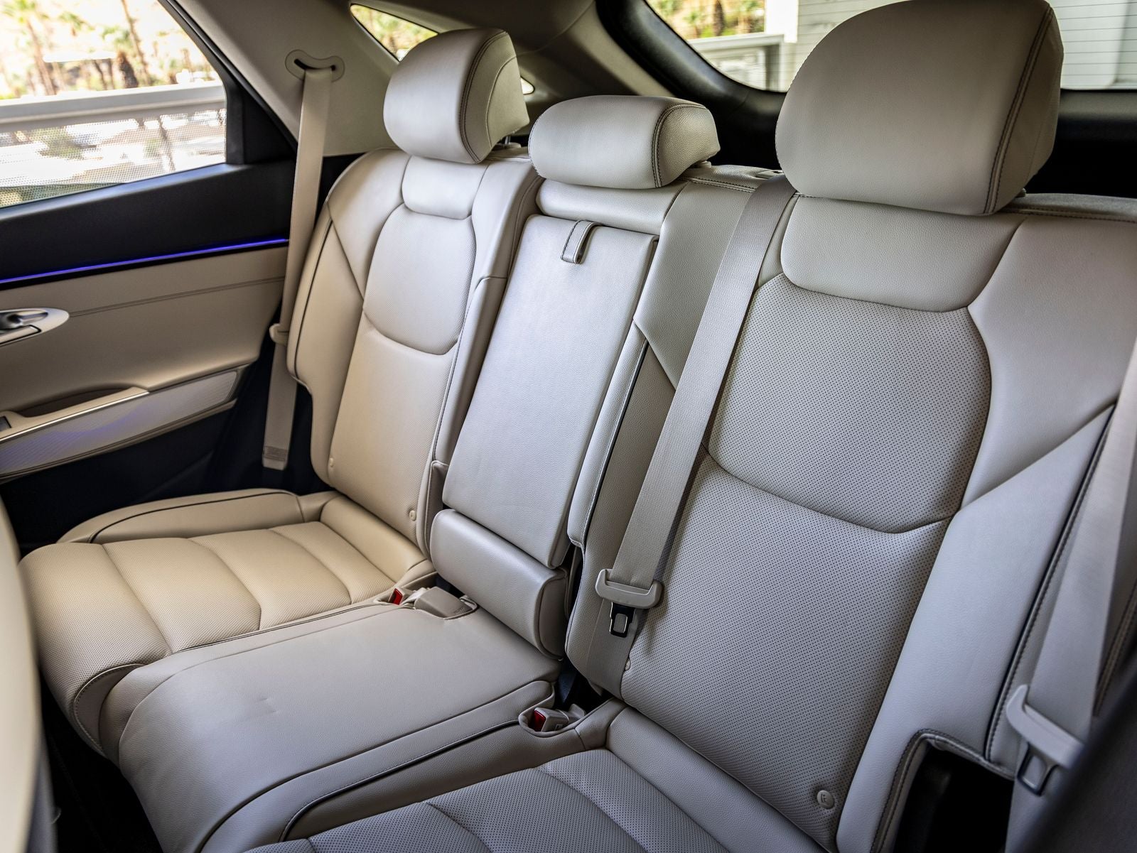 2027 Genesis GV70 2.5T Advanced