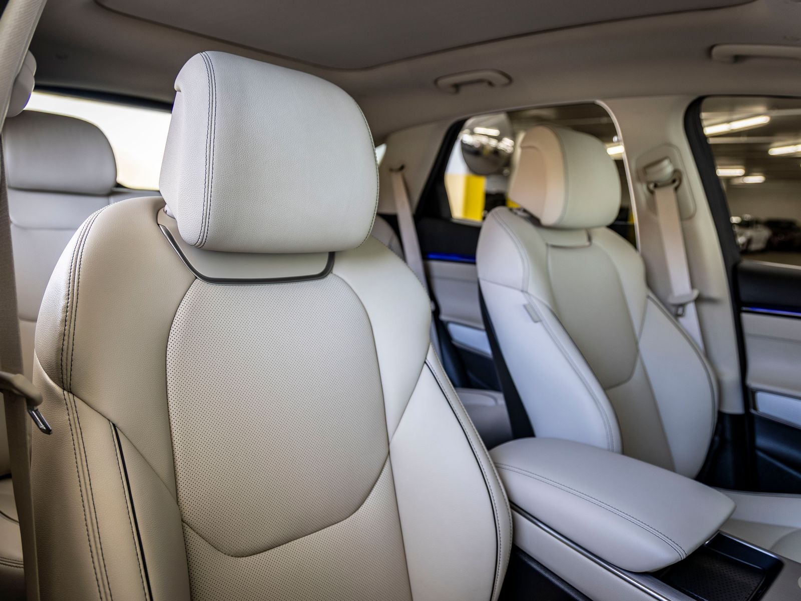 2027 Genesis GV70 2.5T Advanced