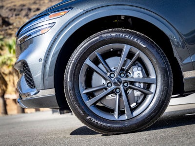 2027 Genesis GV70 2.5T Advanced