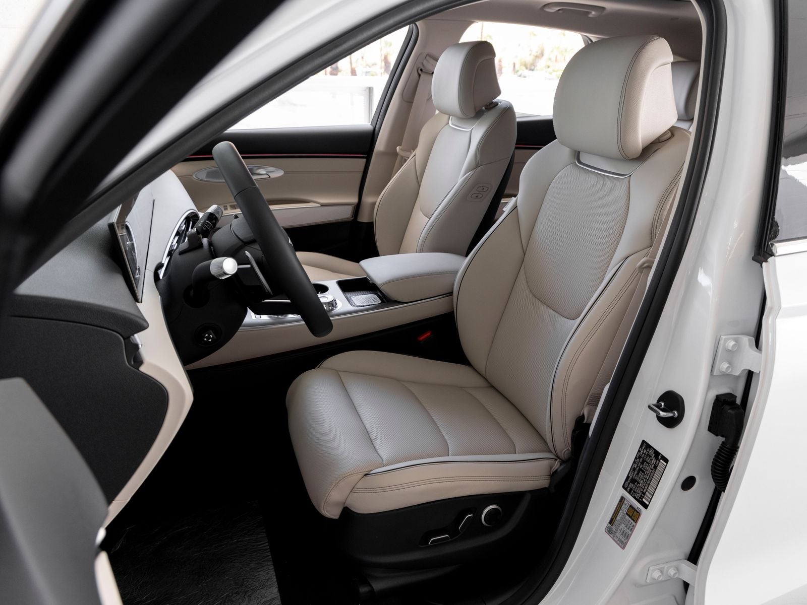 2027 Genesis GV70 2.5T Advanced
