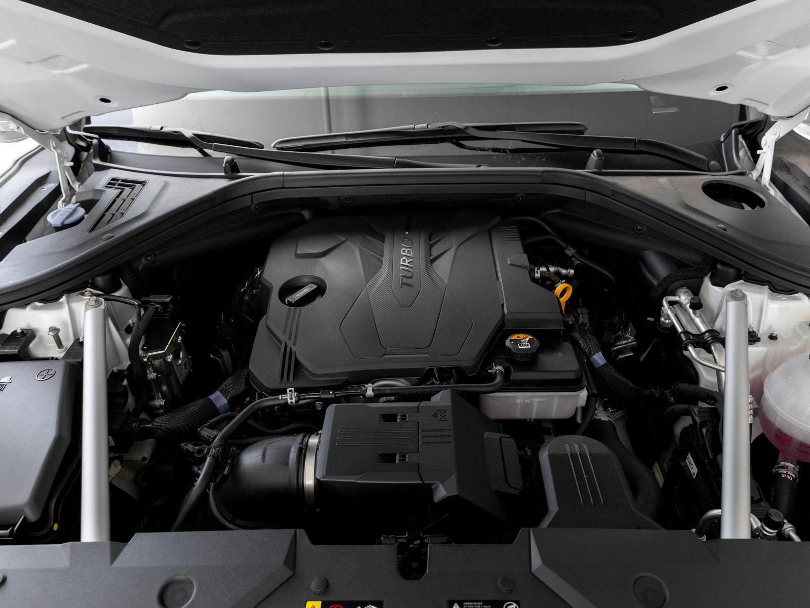 2027 Genesis GV70 2.5T Advanced