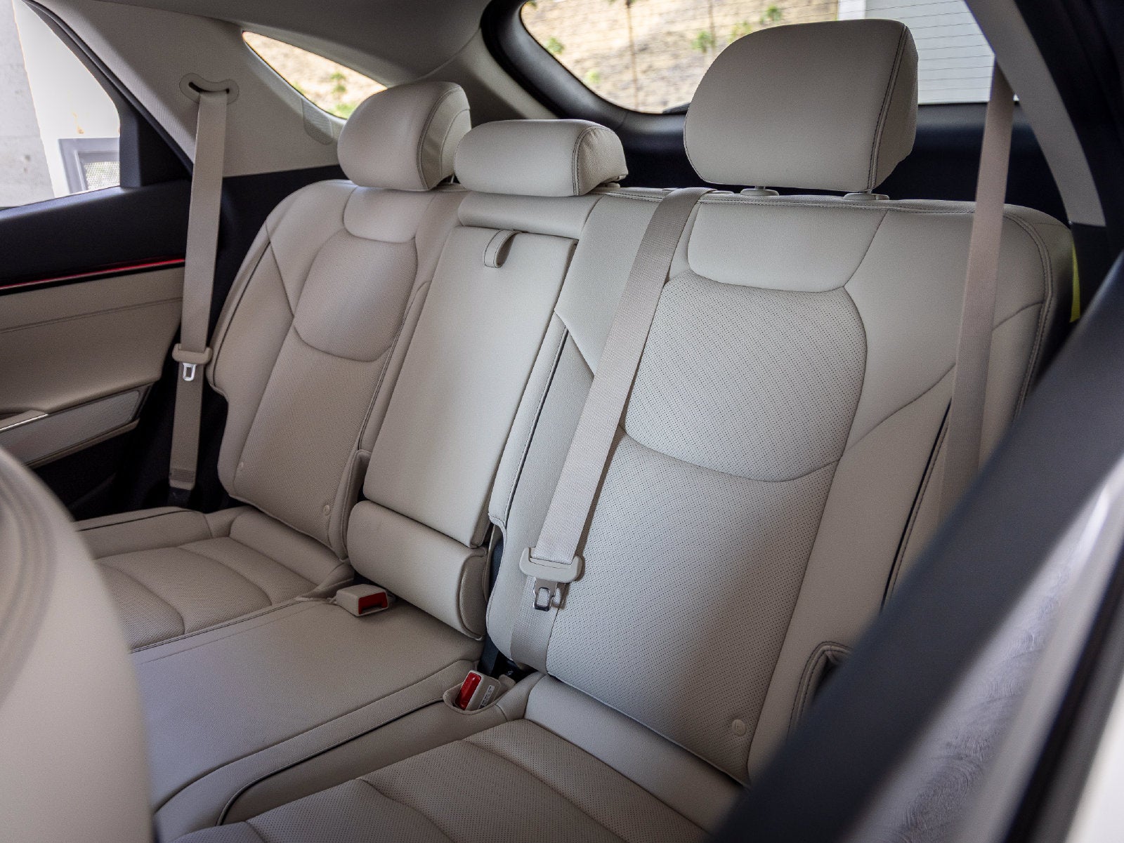 2027 Genesis GV70 2.5T Advanced
