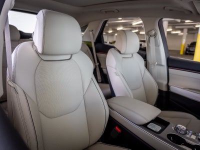 2027 Genesis GV70 2.5T Advanced