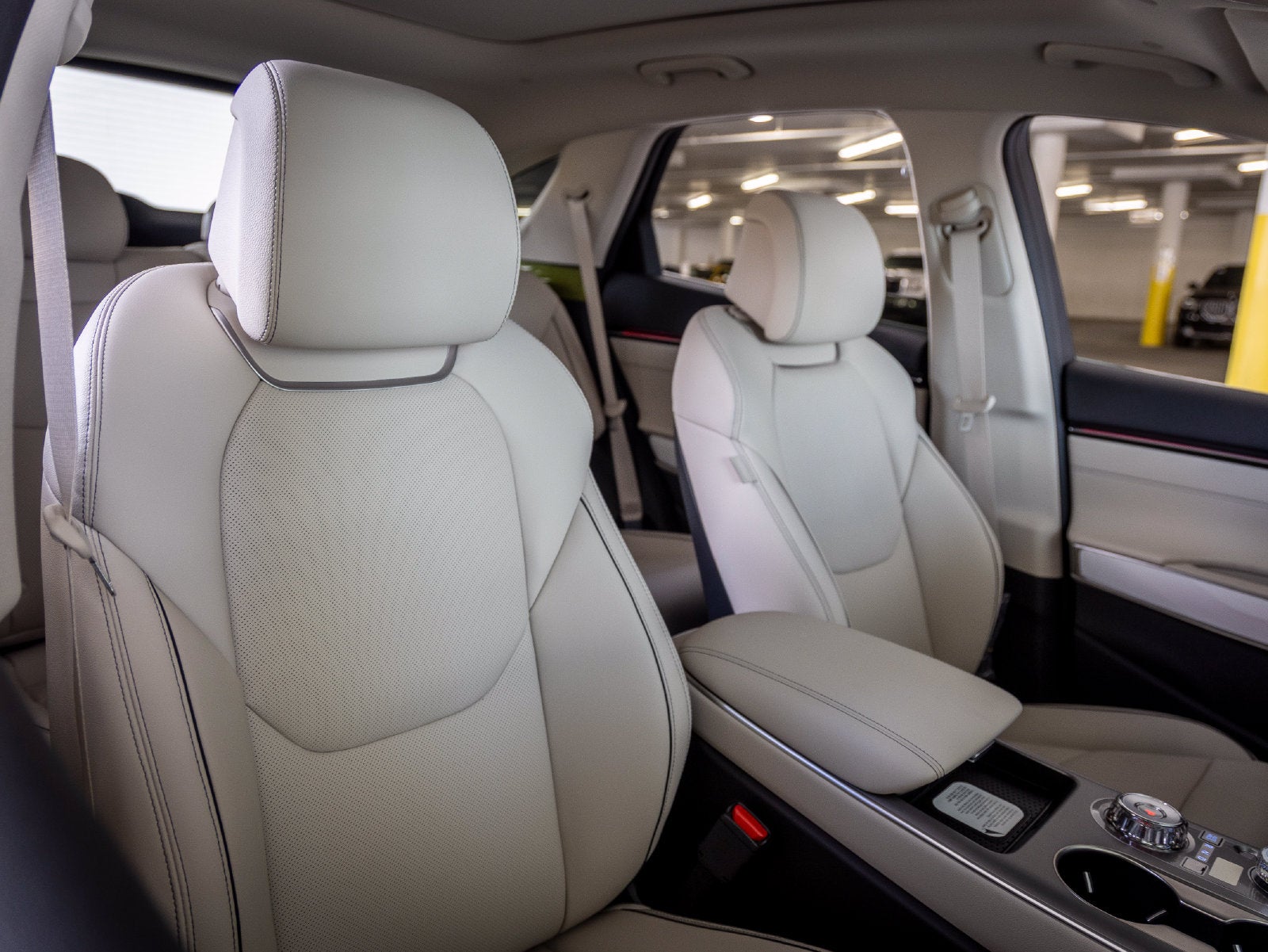 2027 Genesis GV70 2.5T Advanced