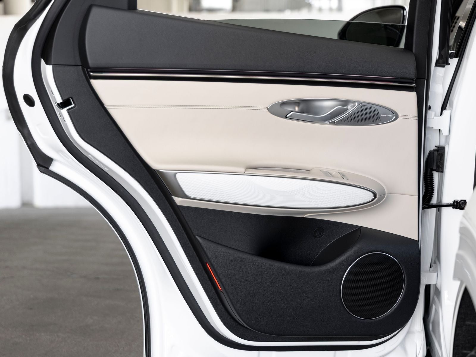 2027 Genesis GV70 2.5T Advanced