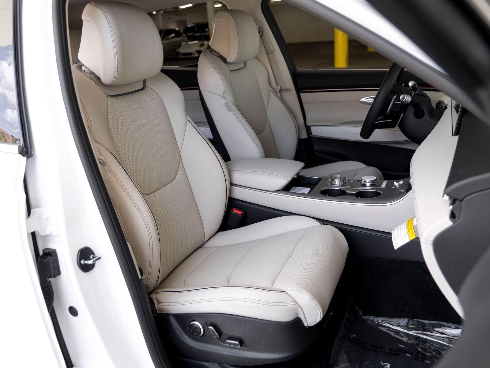 2027 Genesis GV70 2.5T Advanced