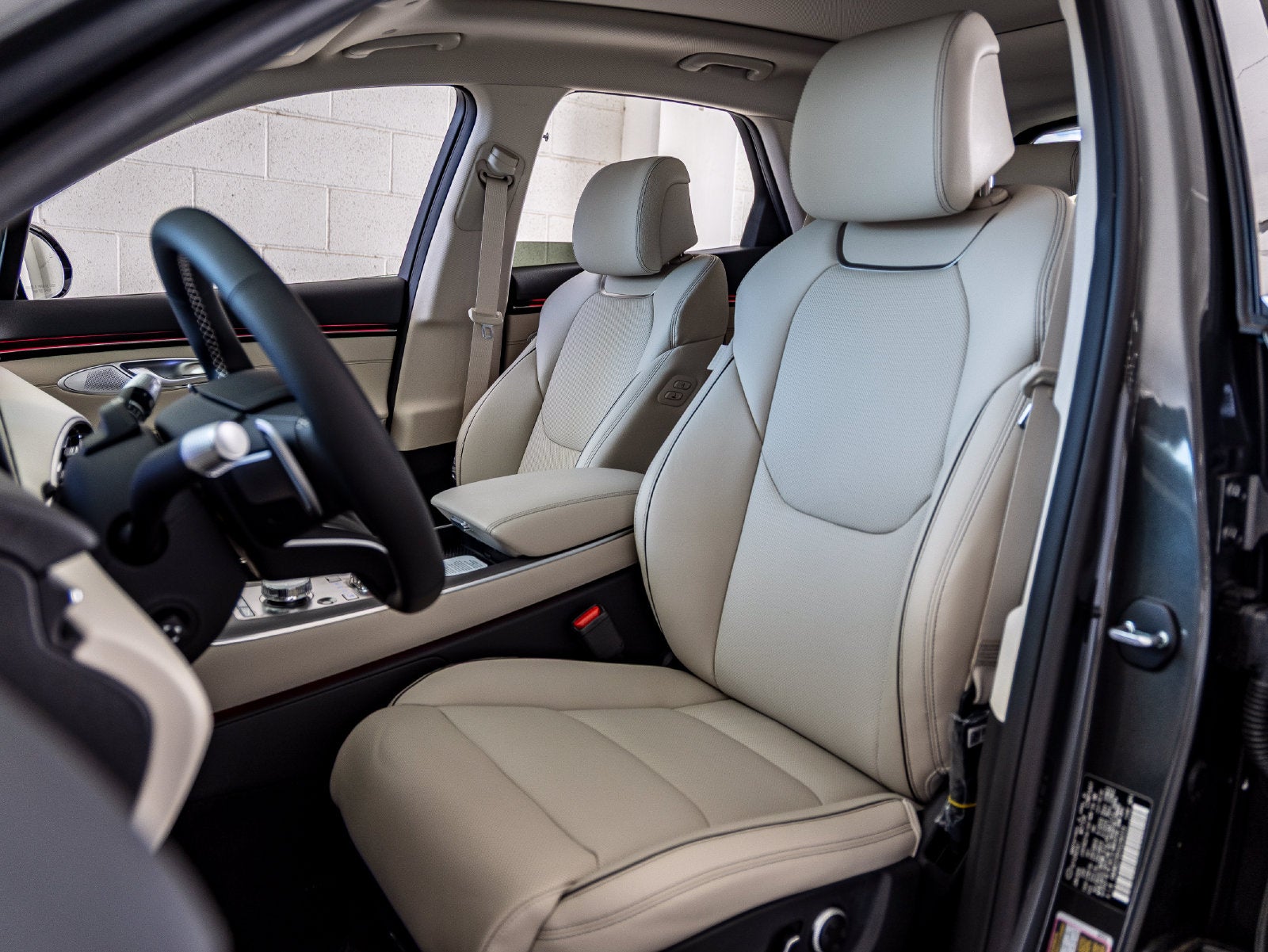 2027 Genesis GV70 2.5T Advanced