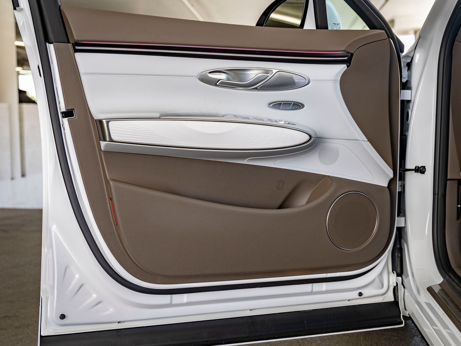 2027 Genesis GV70 2.5T Advanced