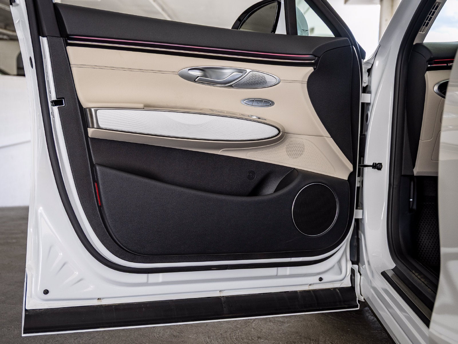 2027 Genesis GV70 2.5T Advanced