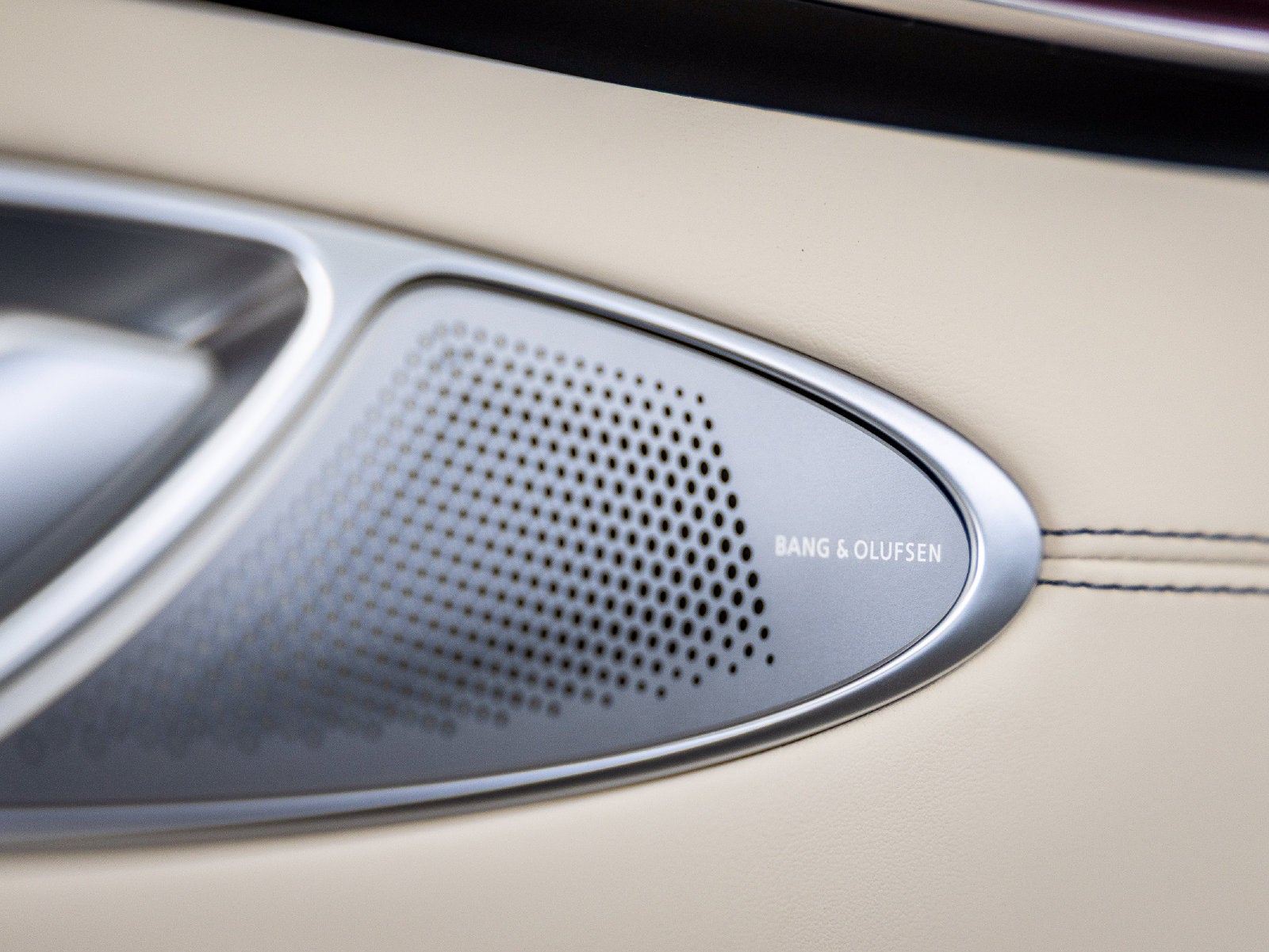 2027 Genesis GV70 2.5T Advanced