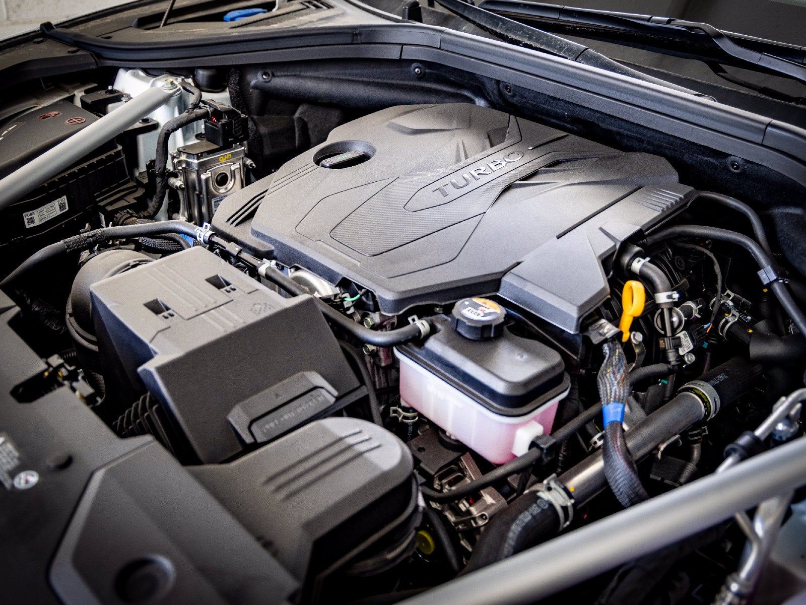 2027 Genesis GV70 2.5T Advanced