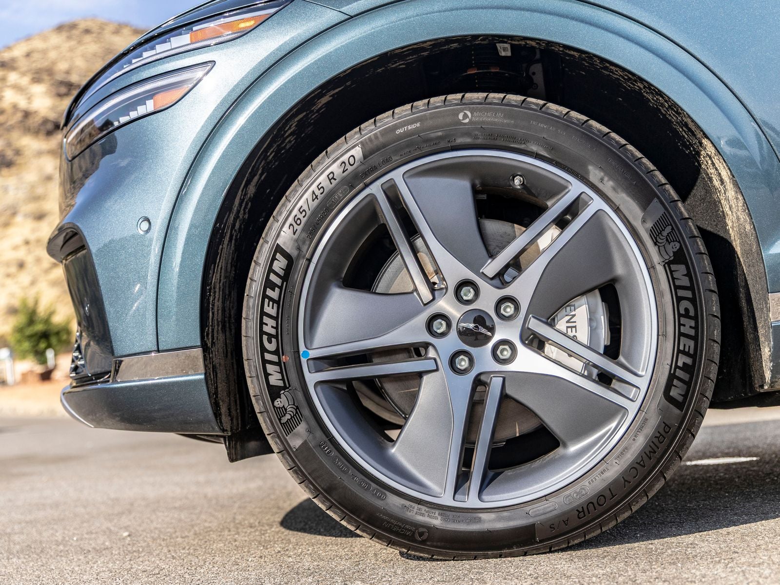 2027 Genesis Electrified GV70 2.5T Advanced