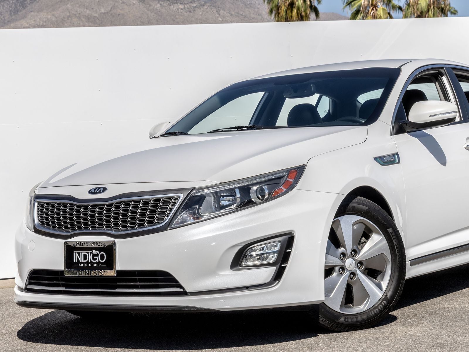 Used 2014 Kia Optima EX Hybrid with VIN KNAGN4AD6E5063331 for sale in Palm Springs, CA