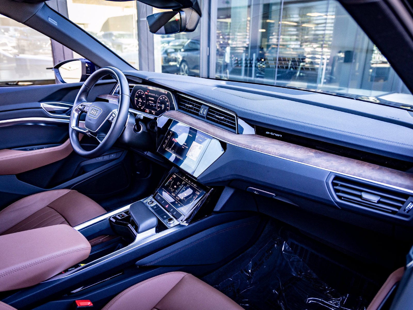 2022 Audi e-tron Premium quattro