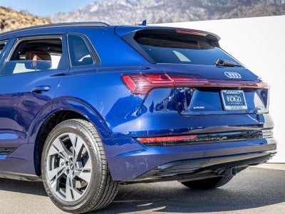 2022 Audi e-tron Premium quattro