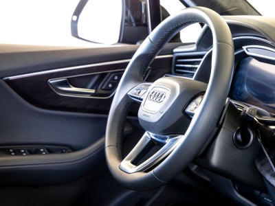 2022 Audi Q7 55 Prestige quattro