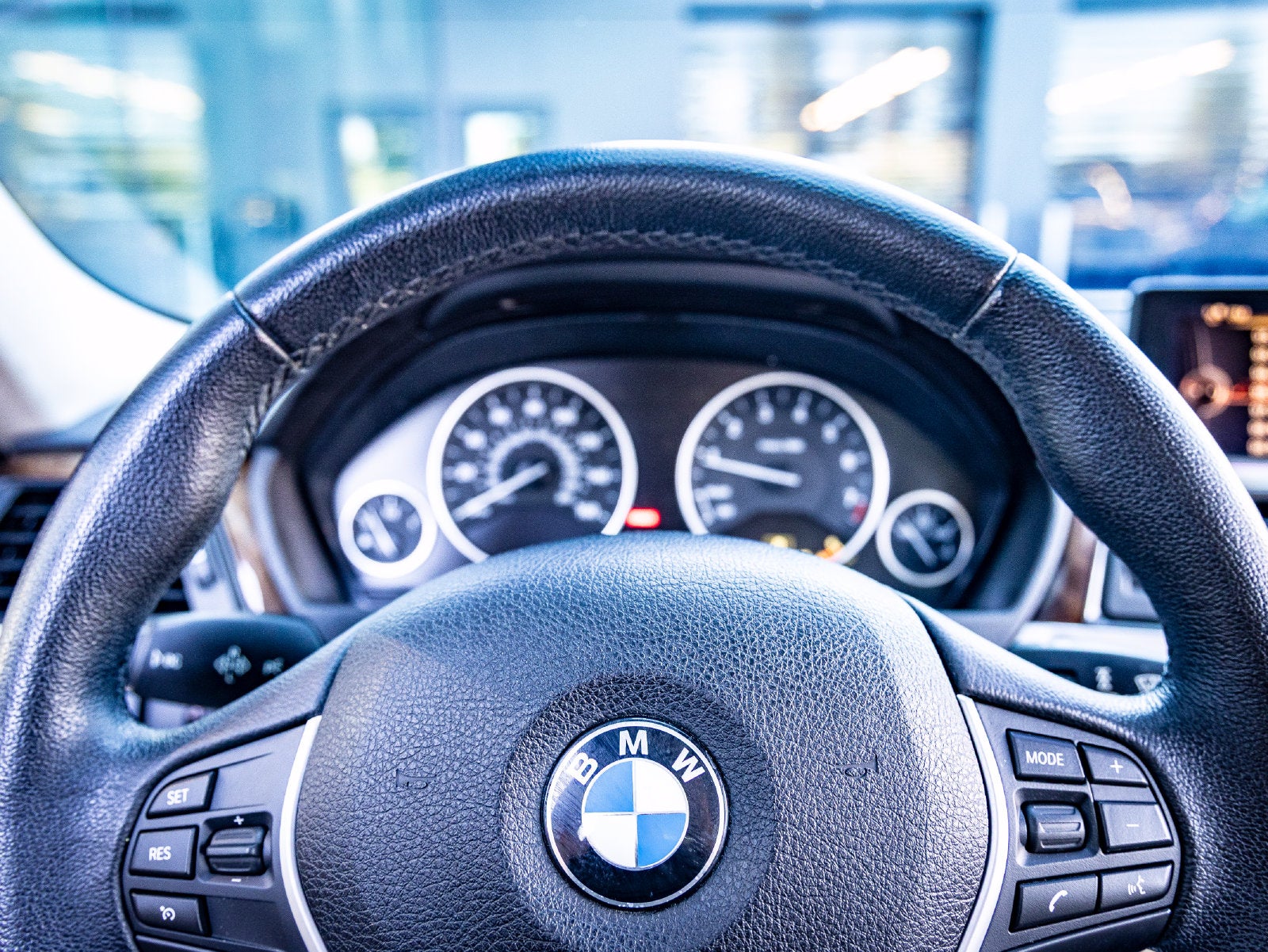 2015 BMW 3 Series 328i