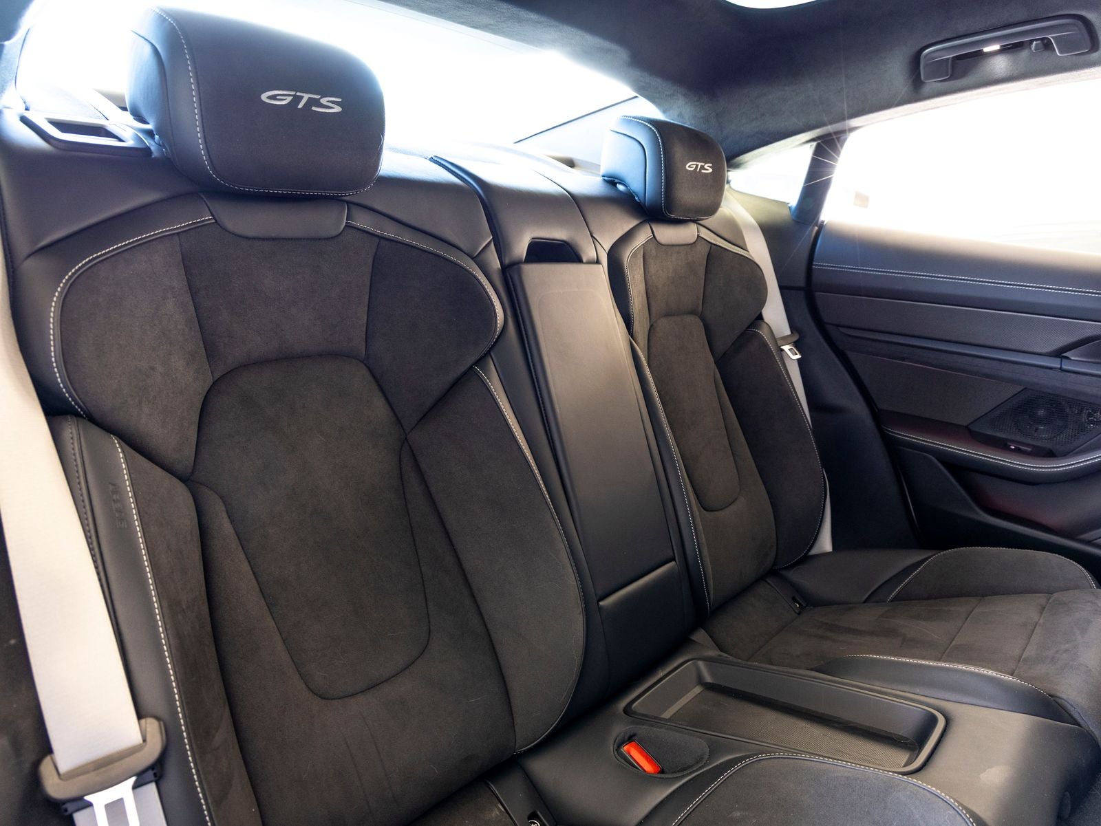 2023 Porsche Taycan GTS