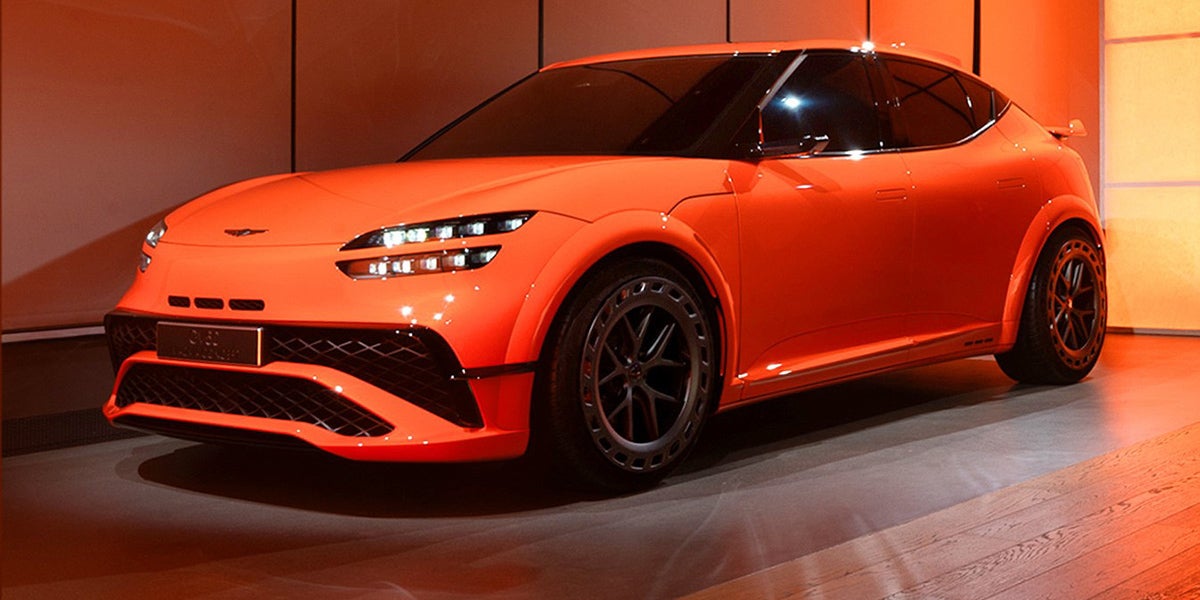 Engine
and performance view of %(YEAR) Genesis %(MODEL).